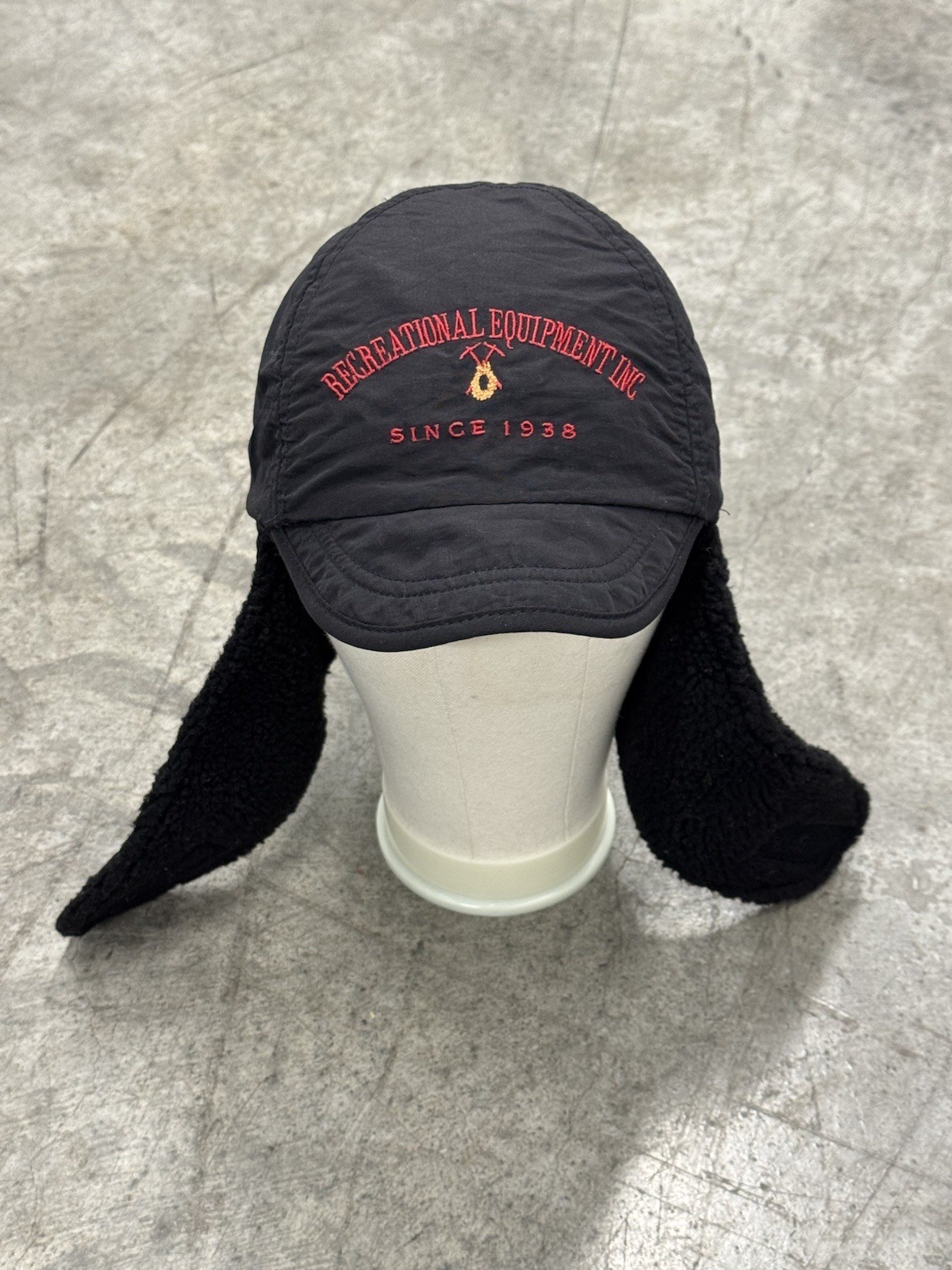 Vintage REI Ear Flap Trapper Hat Large / X-Large Made in USA Black Fleece Cap
