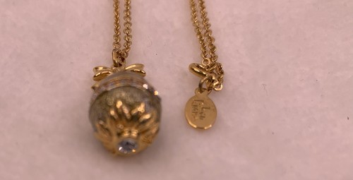 Joan Rivers Egg Pendant Necklace Crystals Gold Tone Textured - Picture 3 of 4