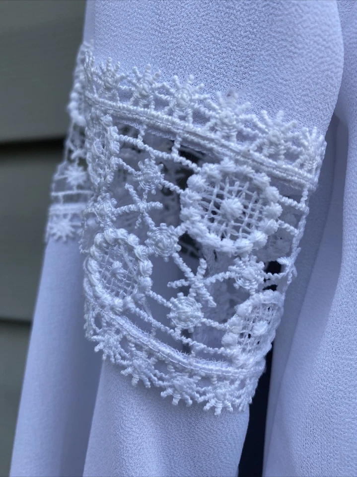 Top Amy Byer Big Niñas Manga Campana con Inserto de Encaje Blanco Talla Grande Foto 4 de 4