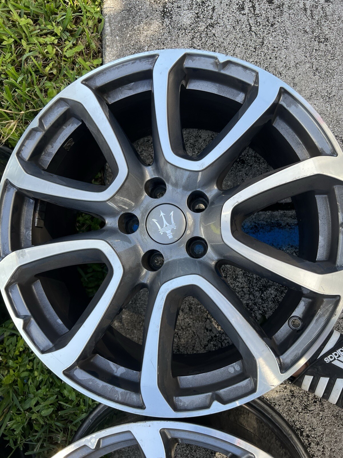 maserati levante wheels 