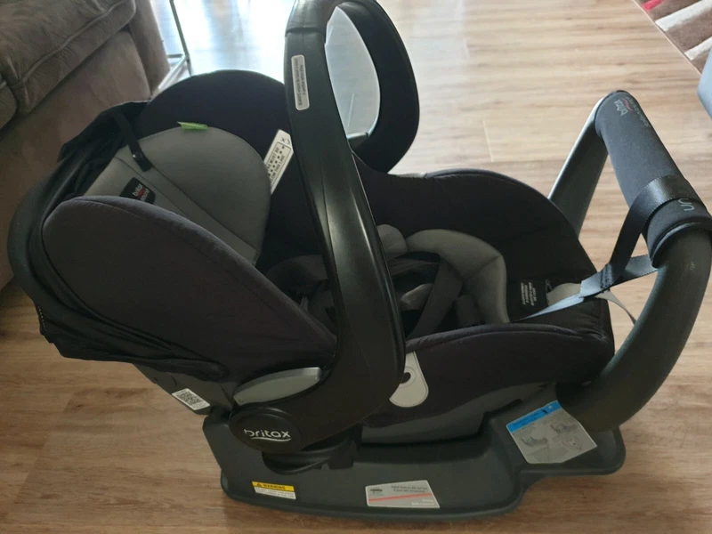 gumtree baby car seat