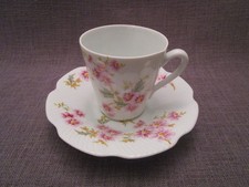 Tasse et sous-tasse a café ancienne en porcelaine de Limoges