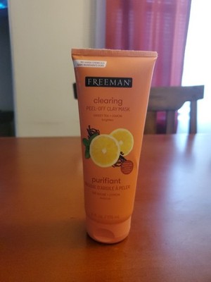 Freeman Clearing Perl Off Clay Mask