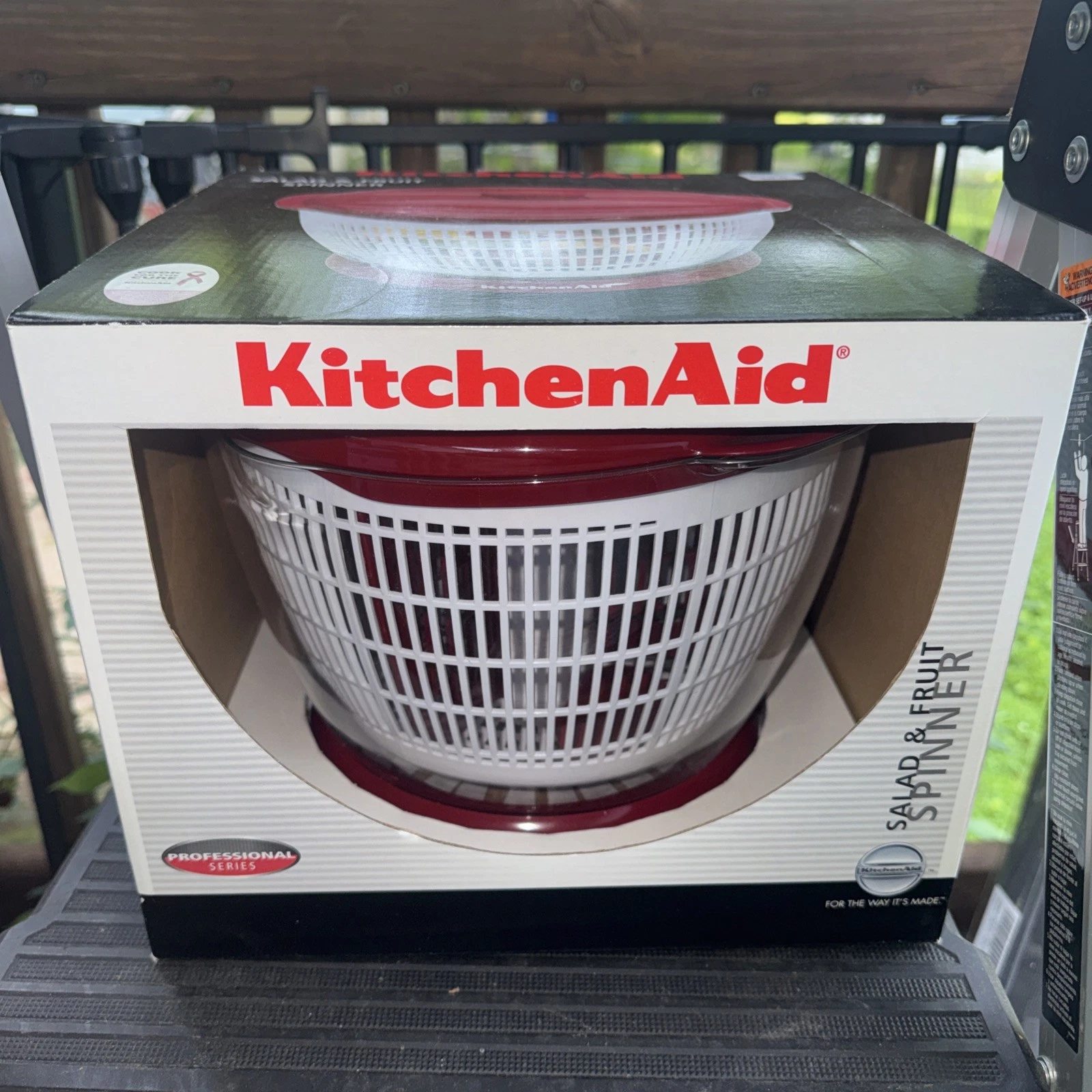 KitchenAid Salad Fruit Spinner with 3 Compartments Red/White
Opens in a new window or tab