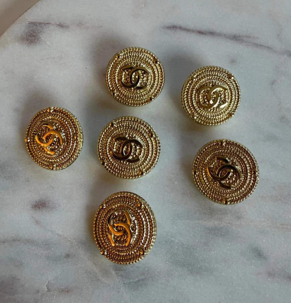 【chi-caさま 専用】CHANEL ボタン #319他計4セット 現物撮影 Chanel Buttons for sale | eBay