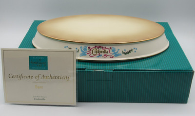 WDCC Cinderella ''Base'' in Box with COA