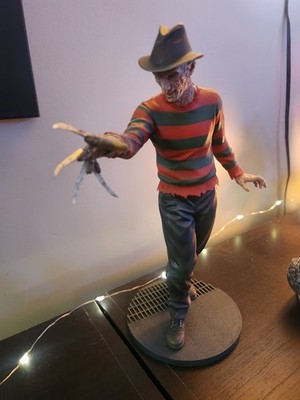 Kotobukiya A Nightmare on Elm Street 4:The Dream Master Freddy Krueger Statue