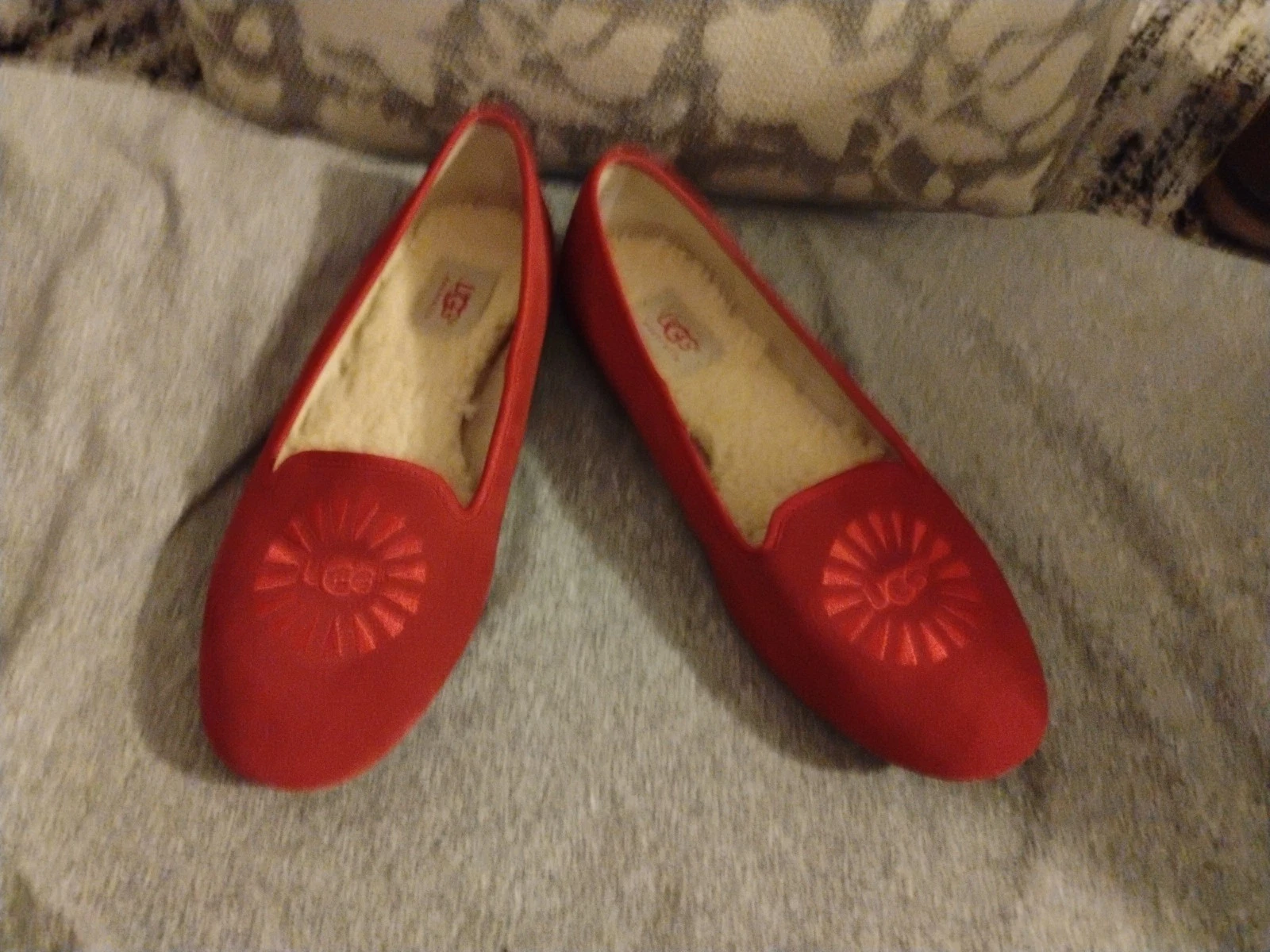 Scarpe basse Ugg donna rosse taglia 9 slip on