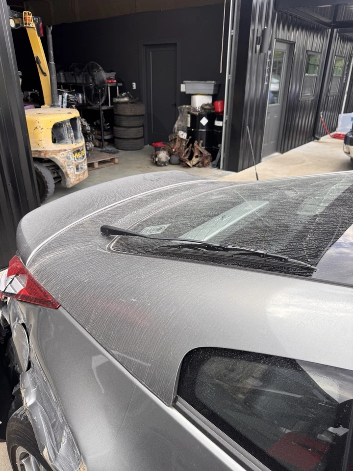 03-2009 NISSAN 350Z REAR TRUNK LIP SPOILER WING AFTERMARKET WV2 JDM Fairlady - Image 3 of 4