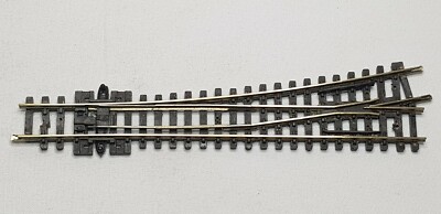 Peco linker Punkt, mittlerer Radius, SL-E396, Streamline, Elektrofrosch, N (Wahlbeteiligung)