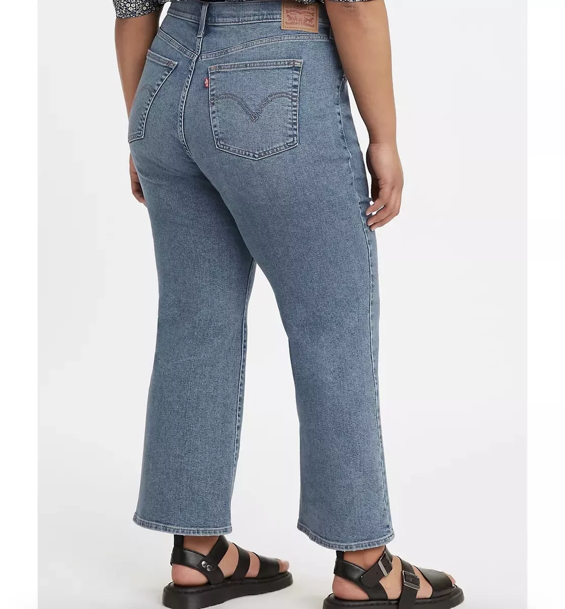 Levis cropped flare 2025