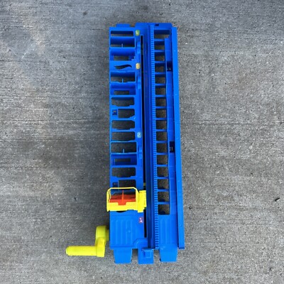 Hot Wheels City Ultimate Garage Robo T-Rex Replacement Crank Elevator Part Tower