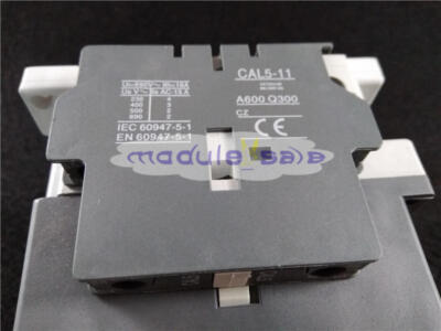 1PCS NEW OMRON Time Relay H3DE-M2 24-230V H3DEM2
