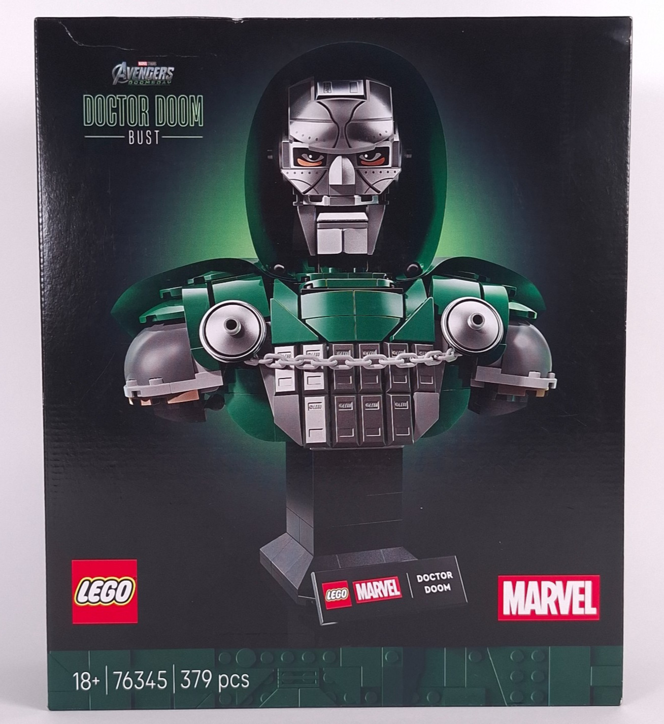 LEGO 76345 Marvel Doctor Doom Bust With Doom Minifig 379pcs New - Sticker Damage