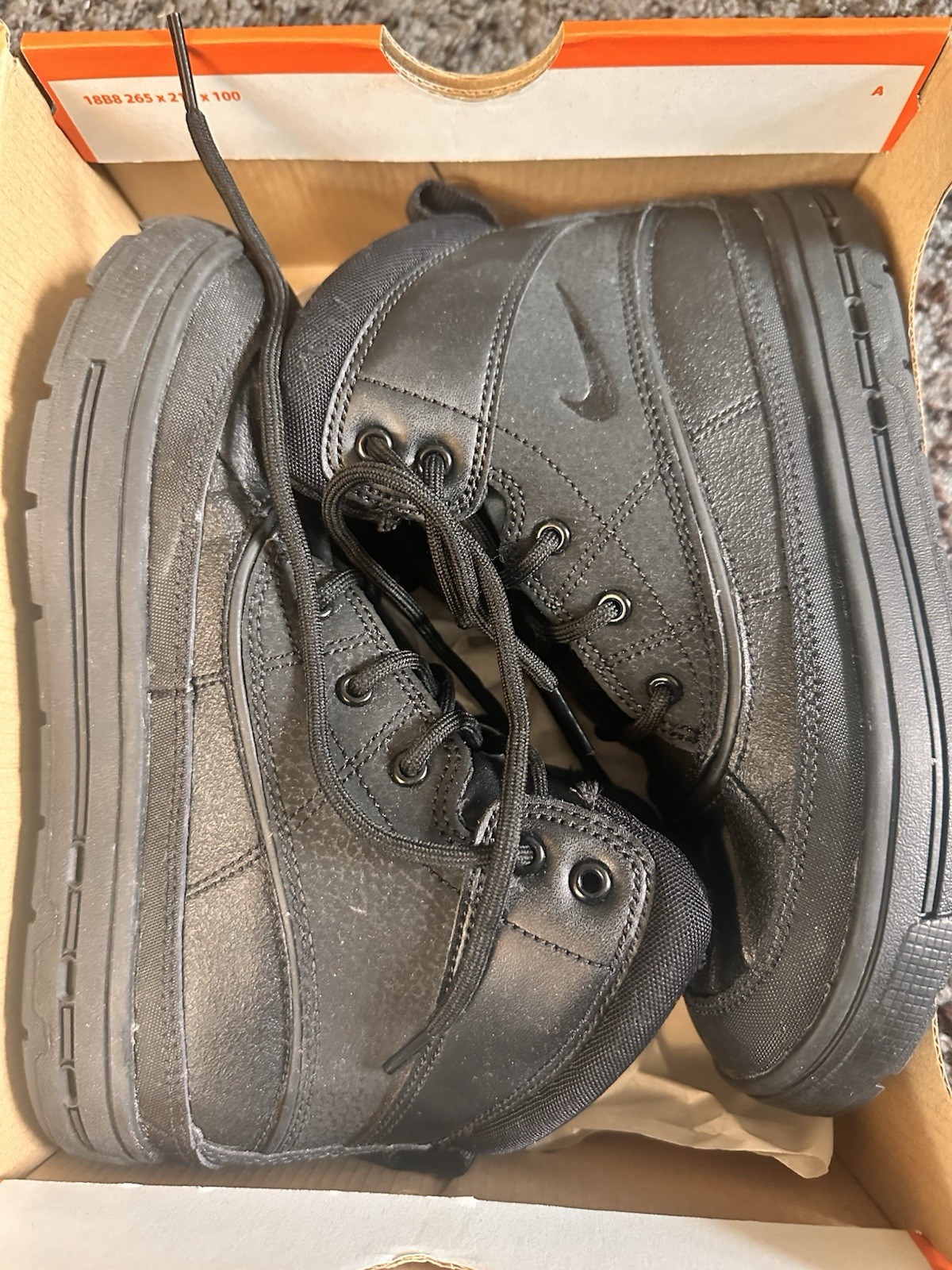 Nike ACG Kids Boots Size 3Y Waterproof Outdoor Hiking Shoes