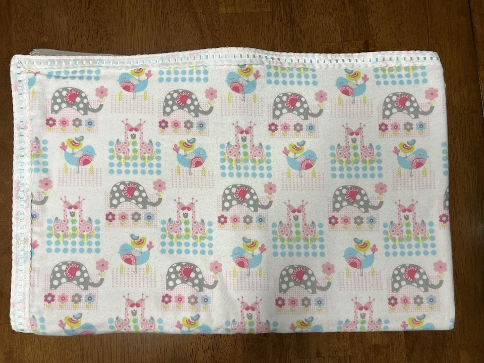 REGALO BEBÉ NIÑA ~ ELEFANTES Y LUNARES FRANELA 42.5" X 51" HECHO A MANO ~ NUEVO Foto 2 de 4