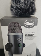 Blue Yeti USB Microphone Black Freestanding for Recording  Streaming