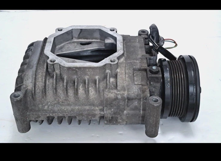 97-00 MERCEDES W202 C230 KOMPRESSOR R170 SLK 2.3L EATON SUPERCHARGER WITH CLUTCH - Image 4 of 4