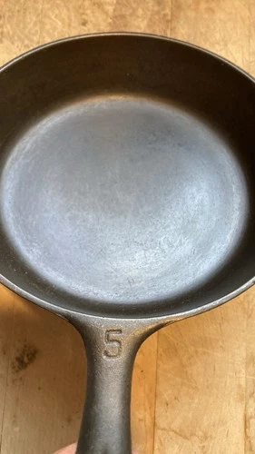 Griswold #5 Cast Iron Skillet Vintage Erie, PA, USA Excellent Condition