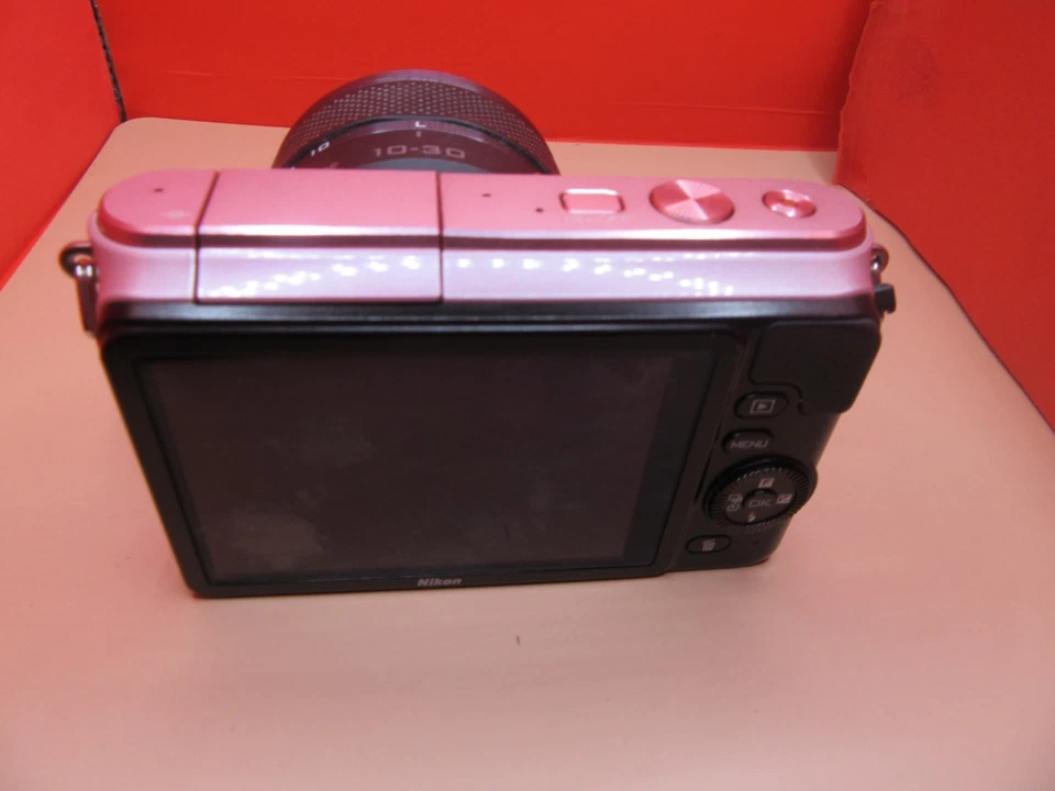 Nikon 1 S1 Compact Digital Camera pink /w 10-30mm VR Lens For Parts - Image 2 of 4