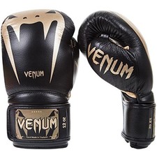 (TG. 10 oz) Venum Giant 3.0, Guantoni da Boxe Unisex-Adulto, Nero/Oro, 10 oz - N