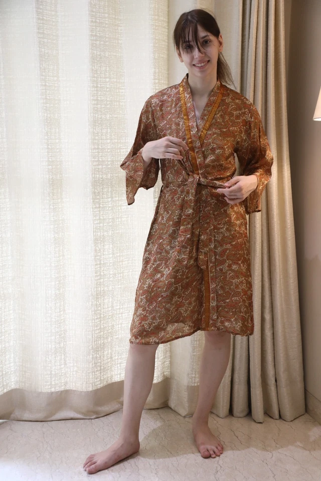 Bata kimono midi de seda pura hasta la rodilla vestido kimono de seda beige PS MKMO2125 Foto 2 de 4