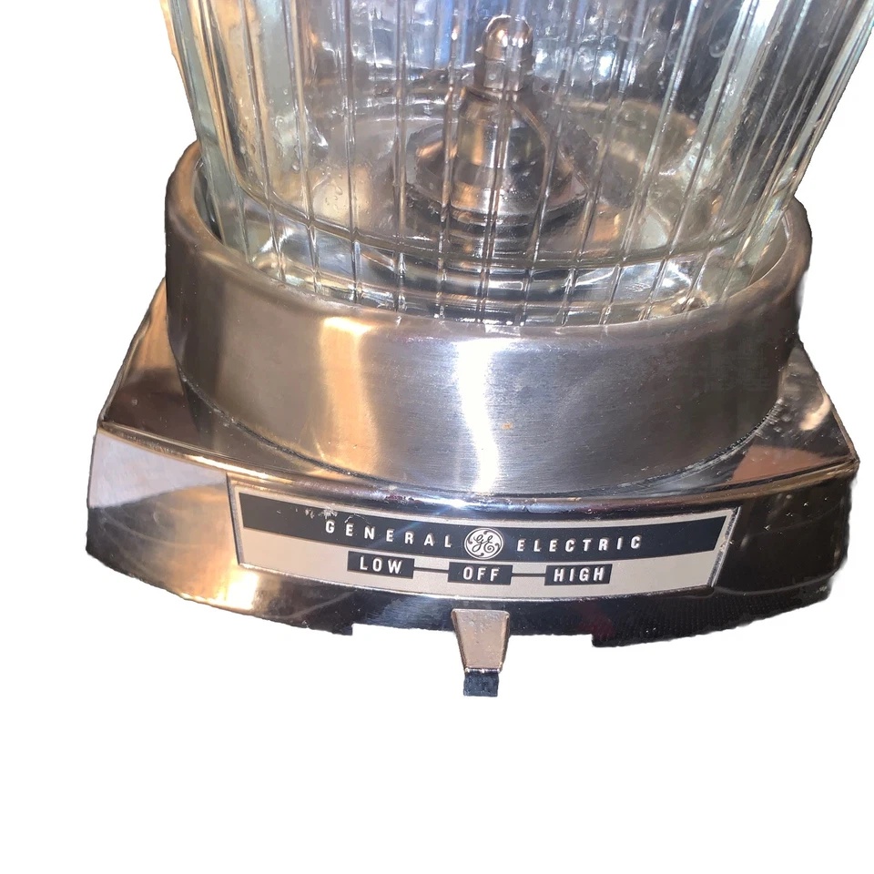 Licuadora vintage MCM General Electric 2 velocidades ¡Funciona! Foto 2 de 4