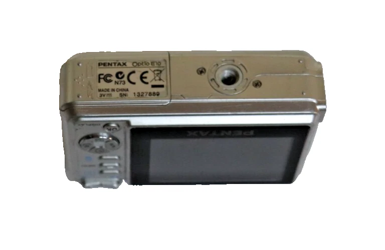 PENTAX OPTIO E10 DIGITAL CAMERA -8.0 MEGA PIXEL -SILVER - Image 4 of 4