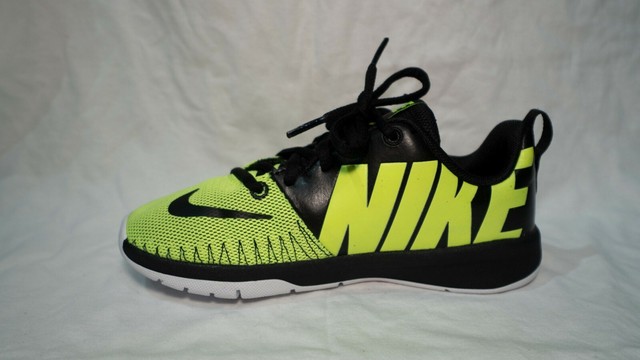 nike team hustle d 7 low