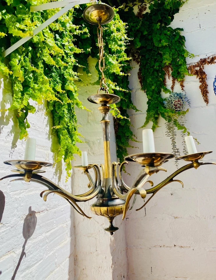 Araña Tole Antigua 30 x 26" Bronce y Negra, 6 Brazos, Estilo Vela, Colonial Foto 3 de 4