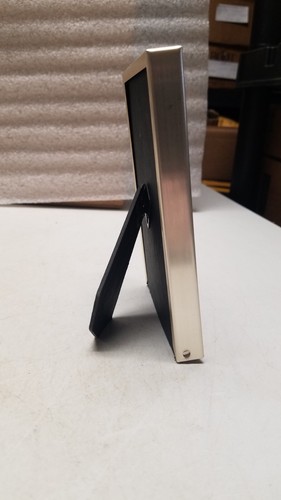 Silver 6.25" x 4.25" Self-standing Picture Frame (V) - Picture 2 of 4