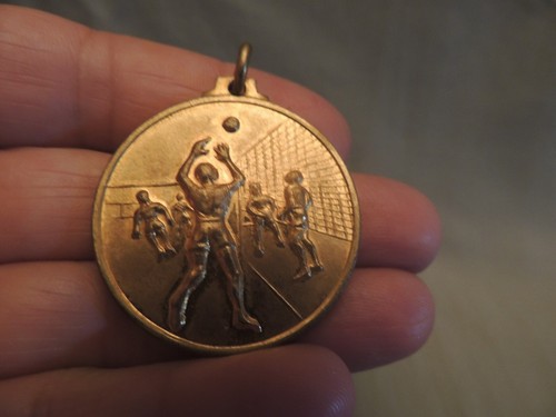 Bronze neck award Greek men's volleyball - Picture 2 of 8