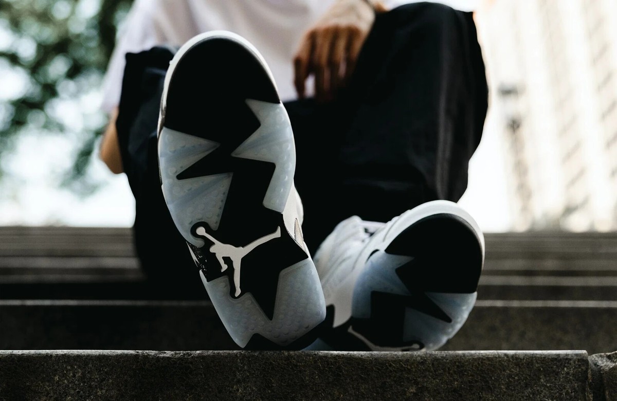 Nike Jordan 6 Retro Reversed Oreo White Black CT8529-112 Men  display picture 1