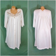 JC Pennys Size Medium Robe Housecoat Vintage