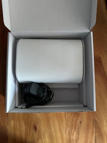 ZTE MC801A 5G Router - Weiß - Bild 2 von 4