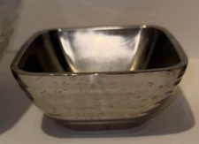 Vollrath 47619 24 oz. Stainless Steel Double Wall Square Beehive Serving Bowl