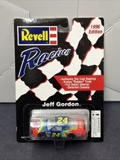 1996 Jeff Gordon 24 DuPont 1:64 NASCAR Revell Diecast NEW