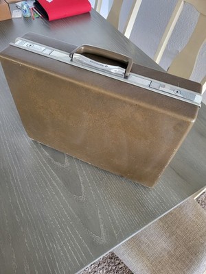Vintage 1960s Samsonite Sillouette Suitcase Hard Shell