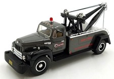 Camión de remolque First Gear escala 1/34 18-1185 1957 International R-200 Dave's Towing