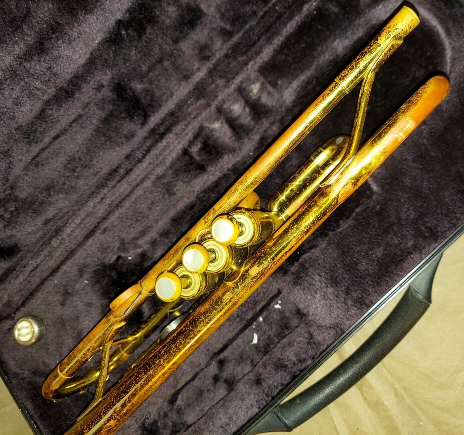King Cleveland 600 Trumpet with case & MP, USA, Fair