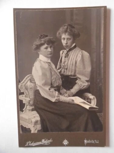 alte Fotografie Porträt 2 Damen Werbung Mode Zahneissen Wieland Münster17.x11cm) - Bild 1 von 2