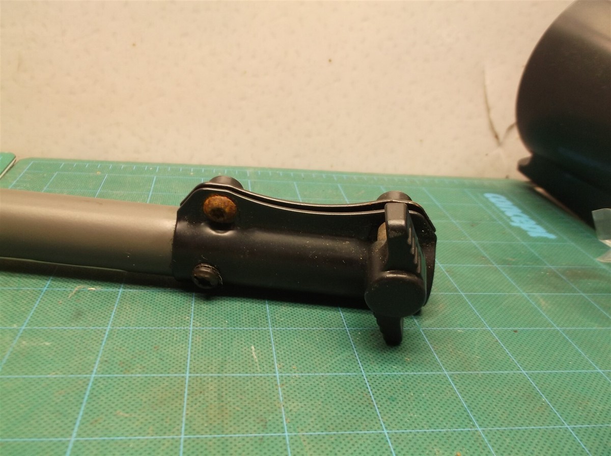 N832176 POLE PIECE & N854365 coupling for a Dewalt DCST972X1