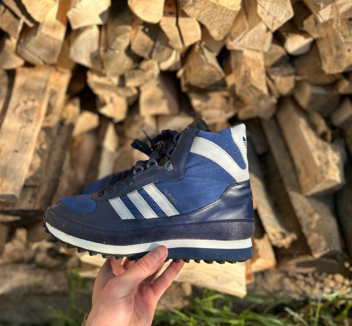 adidas スノーボードブーツ 青 アディダスの名作スーパースターがスノーボーディング用ブーツに