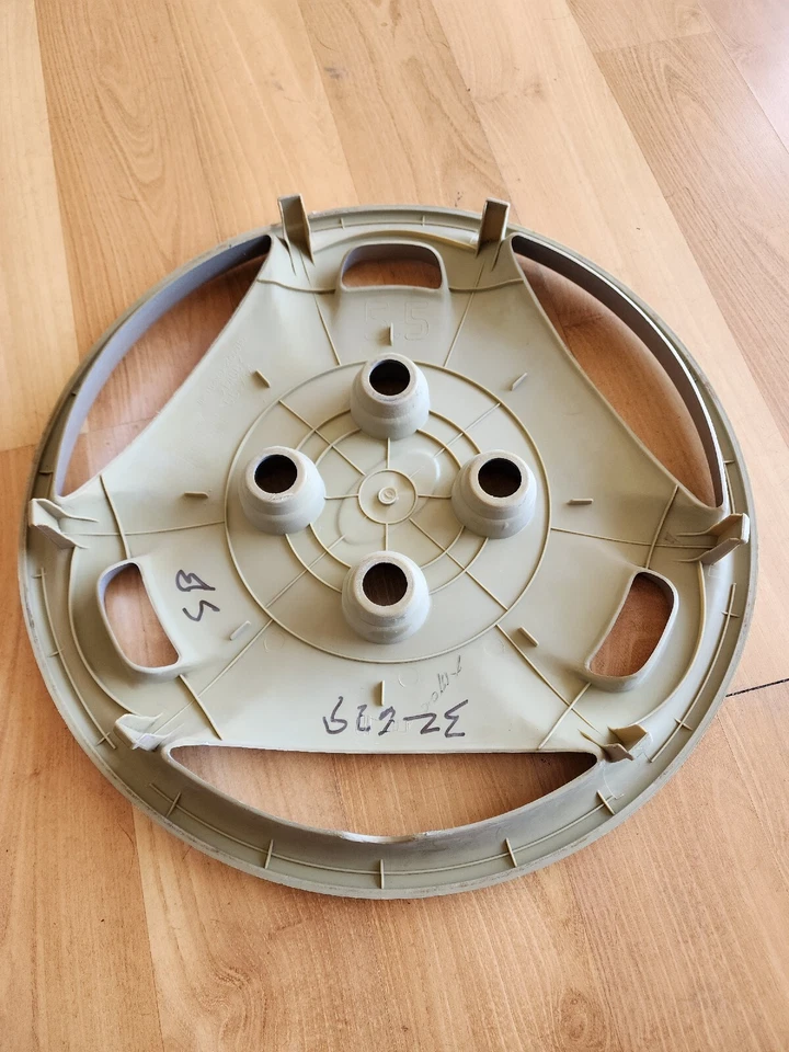 Cubierta de rueda tapacubos Hyundai Elantra 1999-2000 de fábrica de 14" #55544 plateada OEM Foto 4 de 4