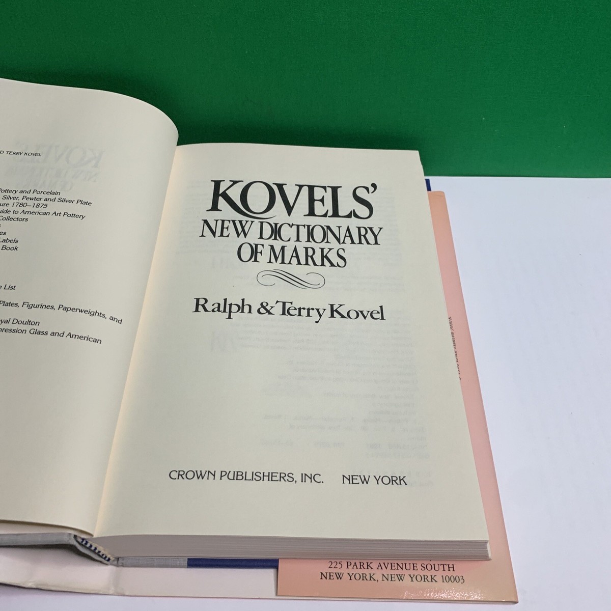 KOVELS' New Dictionary of Marks Pottery and Porcelain 1850