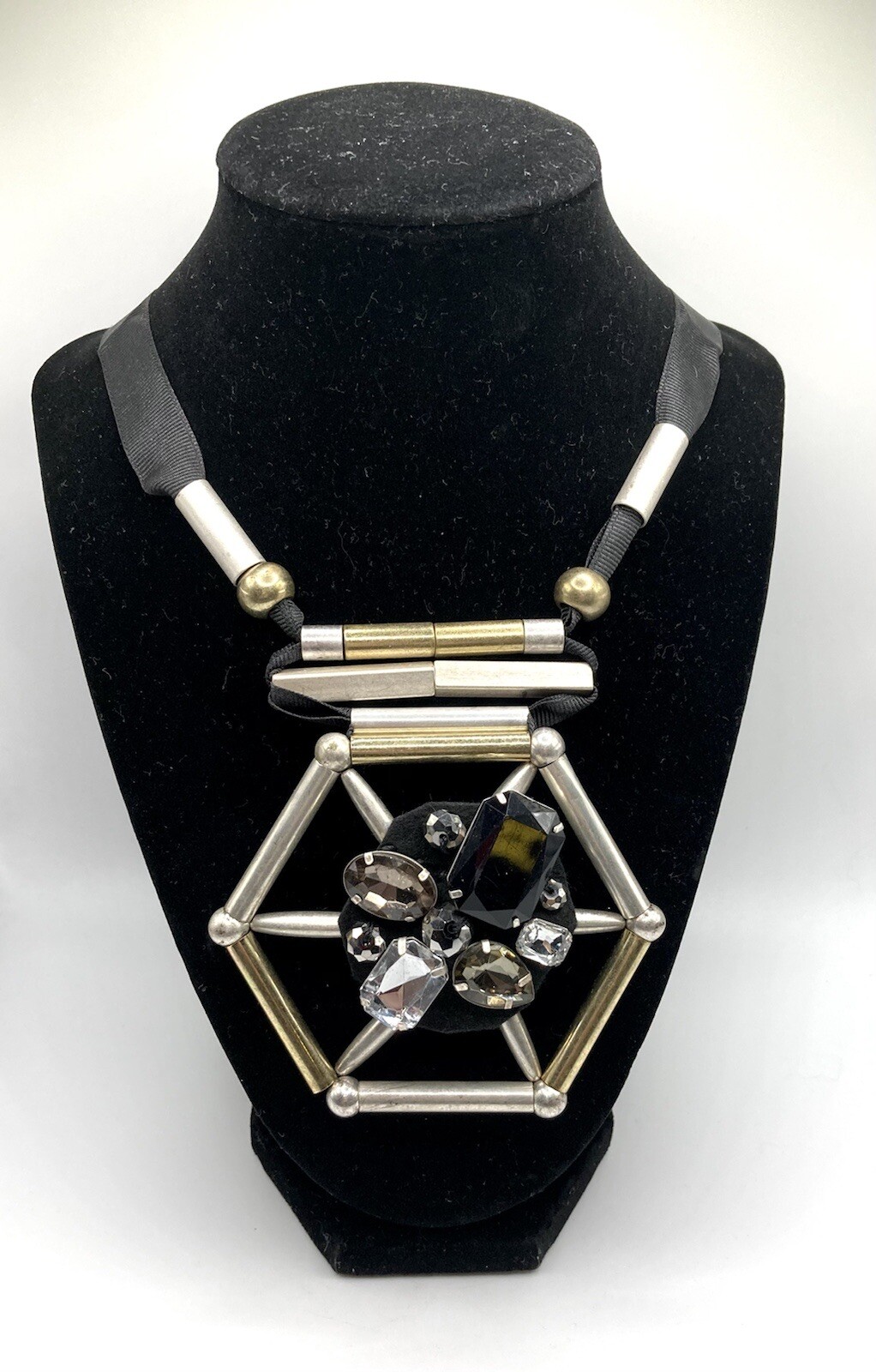 BEAUTIFUL Designer Statement Modern Abstract Neck… - image 1