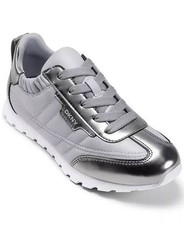 DKNY Nickel Synthetic Sneakers 6.5M Lightweight Cushioned Insole Athletic Shoes
