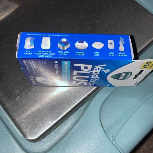 Vicks VapoPads Plus, Intense Cold Blasting Menthol 12 Refill Pads - Picture 2 of 3
