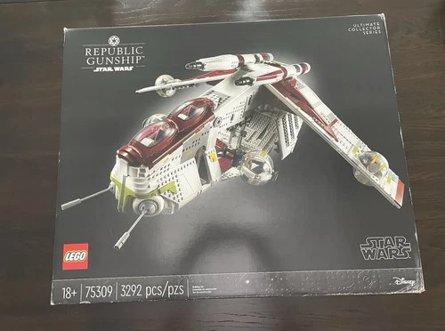 LEGO Star Wars UCS Republic Gunship 75309 RARE Logo Misprint New Sealed Retired