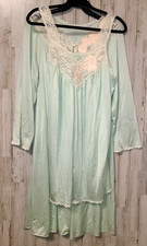 Vtg ShadowLine size M Nightgown 2Pc Set Sleep dress Short Peignoir Lace Nylon